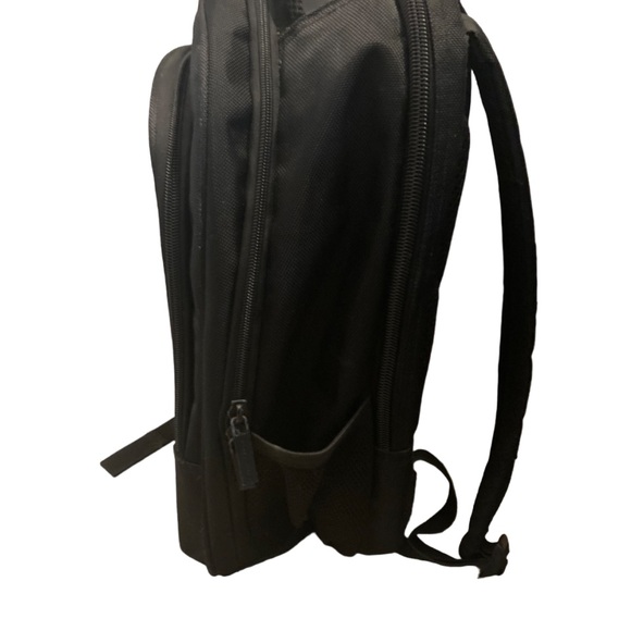 Perry Ellis backpack - Picture 3 of 3